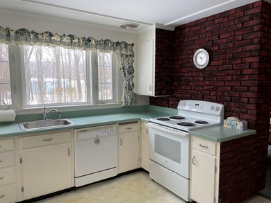 47 Ridge Rd, Concord, NH 03301 - photo 2