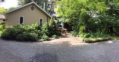 1657 Hubbard Ln, Grants Pass, OR 97527 - photo 3