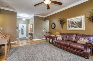 509 Pecan St, Raymore, MO 64083 - photo 7