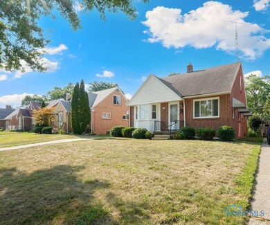 2837 Wyndale Rd, Toledo, OH 43613 - photo 2