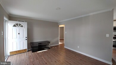 247 Cabbel Dr, Manassas Park, VA 20111 - photo 2