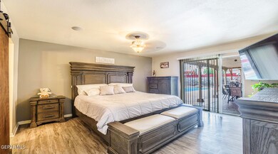 10828 La Subida Dr, El Paso, TX 79935 - photo 4