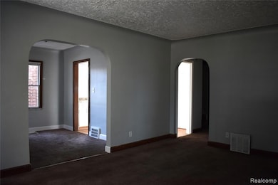 9729 Lakepointe St, Detroit, MI 48224 - photo 5