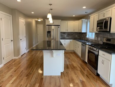 16 Angelo St, Springfield, MA 01119 - photo 4