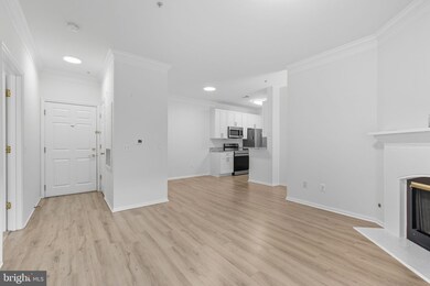 The Gates Of McLean unit 5203, McLean, VA 22102 - photo 5