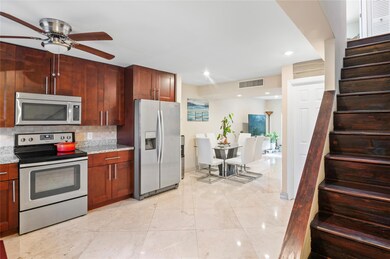 811 W Oakland Park Blvd unit F4, Wilton Manors, FL 33311 - photo 3