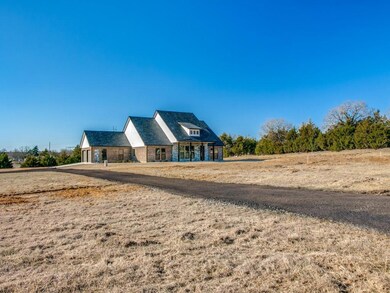 318 Cemetery Rd, Decatur, TX 76234 - photo 2