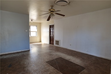 1315 W Goodnight Ave, Aransas Pass, TX 78336 - photo 6