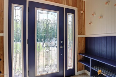 Enclosed Entryway!