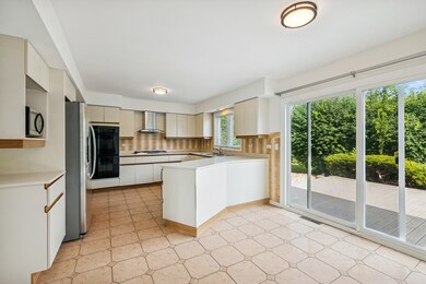 2175 Kipling Ln, Highland Park, IL 60035 - photo 4