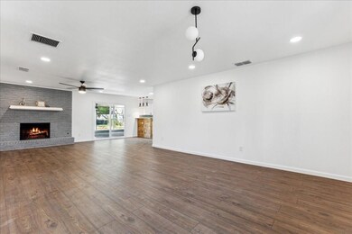 205 Belmont Dr, Hurst, TX 76053 - photo 4