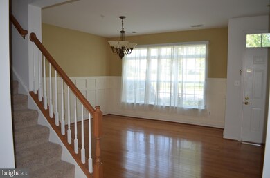 44036 Delphinium Dr, California, MD 20619 - photo 5