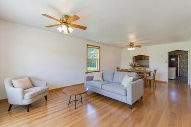 533 N 3rd St, David City, NE 68632 - photo 3