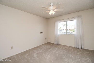 10405 W Kelso Dr, Sun City, AZ 85351 - photo 5