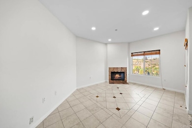 2707 Lake Pointe Dr unit 204, Spring Valley, CA 91977 - photo 6