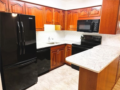 Cochran Hall Condominium unit 512, Pittsburgh, PA 15243 - photo 5