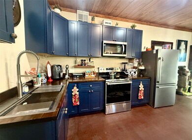 841 S Loop 497 Rd, Brenham, TX 77833 - photo 4