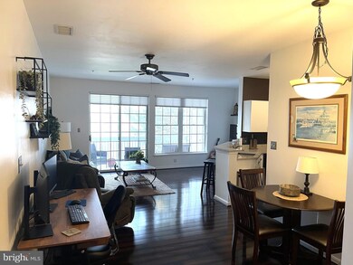 2006 Peggy Stewart Way unit 204, Annapolis, MD 21401 - photo 2