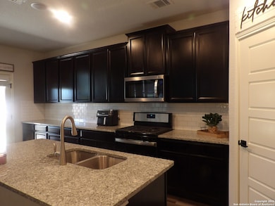 9815 Dak Ave, San Antonio, TX 78254 - photo 6