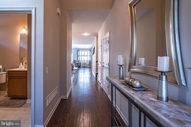 4572 Capital Dr, Center Valley, PA 18034 - photo 5