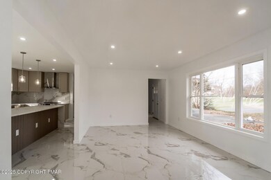 2641 Yellowstone Dr, Blakeslee, PA 18610 - photo 6