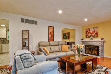 154 Fay Rd unit 154, Framingham, MA 01702 - photo 4