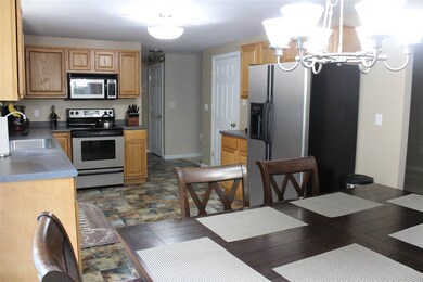 107a Gilcreast Rd, Londonderry, NH 03053 - photo 5