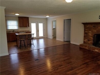 174 Longview Rd, Statesville, NC 28625 - photo 3