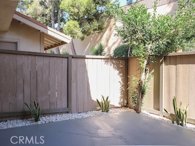 2321 Fuschia Ln, Tustin, CA 92780 - photo 4