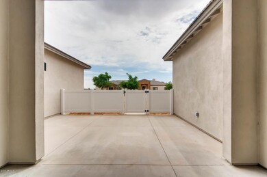 5190 E Lonesome Dove Trail San-large-005