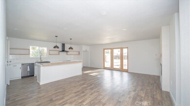 15025 La Brisa Rd, Victorville, CA 92392 - photo 4