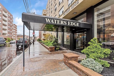 Waters Edge unit 7Y, Long Beach, NY 11561 - photo 2