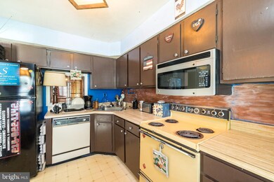 13 Unami Trail, Chalfont, PA 18914 - photo 4