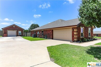 3201 Logsdon St, Copperas Cove, TX 76522 - photo 3