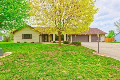 907 Sellards Dr, Dassel, MN 55325 - photo 2