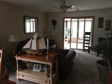 2170 Ter van Ct NE unit 43, Grand Rapids, MI 49505 - photo 3