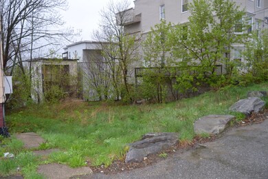 Lot 305 Bates