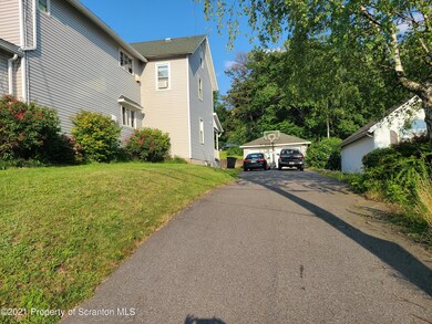 217 Franklin St, Dunmore, PA 18512 - photo 2