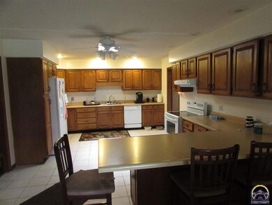 16932 R4 Rd, Mayetta, KS 66509 - photo 5