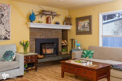 Living Room 7104-SMALL