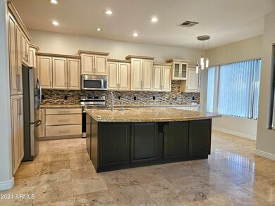 Beautiful Kitchen with Island
