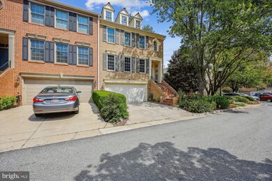 10921 Bloomingdale Dr, Rockville, MD 20852 - photo 3