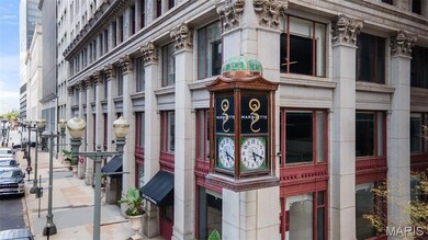 Marquette Building unit 1703, Saint Louis, MO 63102 - photo 2