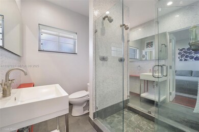 1057 15th St unit 24, Miami Beach, FL 33139 - photo 5