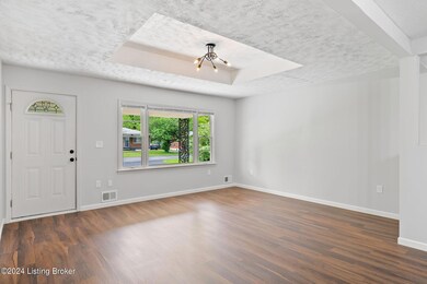 3346 Van Winkle Dr-18