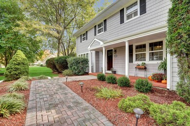 8 Spring Valley Dr, Holmdel, NJ 07733 - photo 4