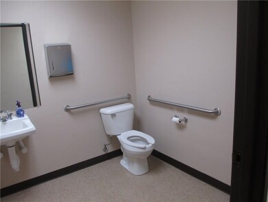 821 Royal Way, Edmond, OK 73034 - photo 6