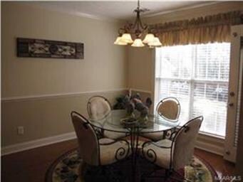 THE BREAKFAST ROOM HAS PLENTY OF NATURAL LIGHT!