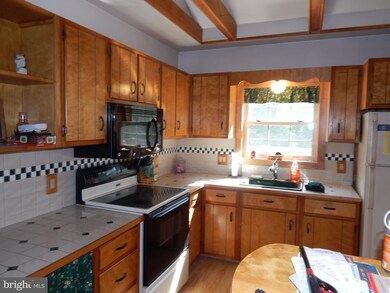 1845 Old Schuylkill Rd, Spring City, PA 19475 - photo 6