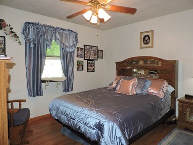 703 E. Sycamore, Watseka, IL 60970